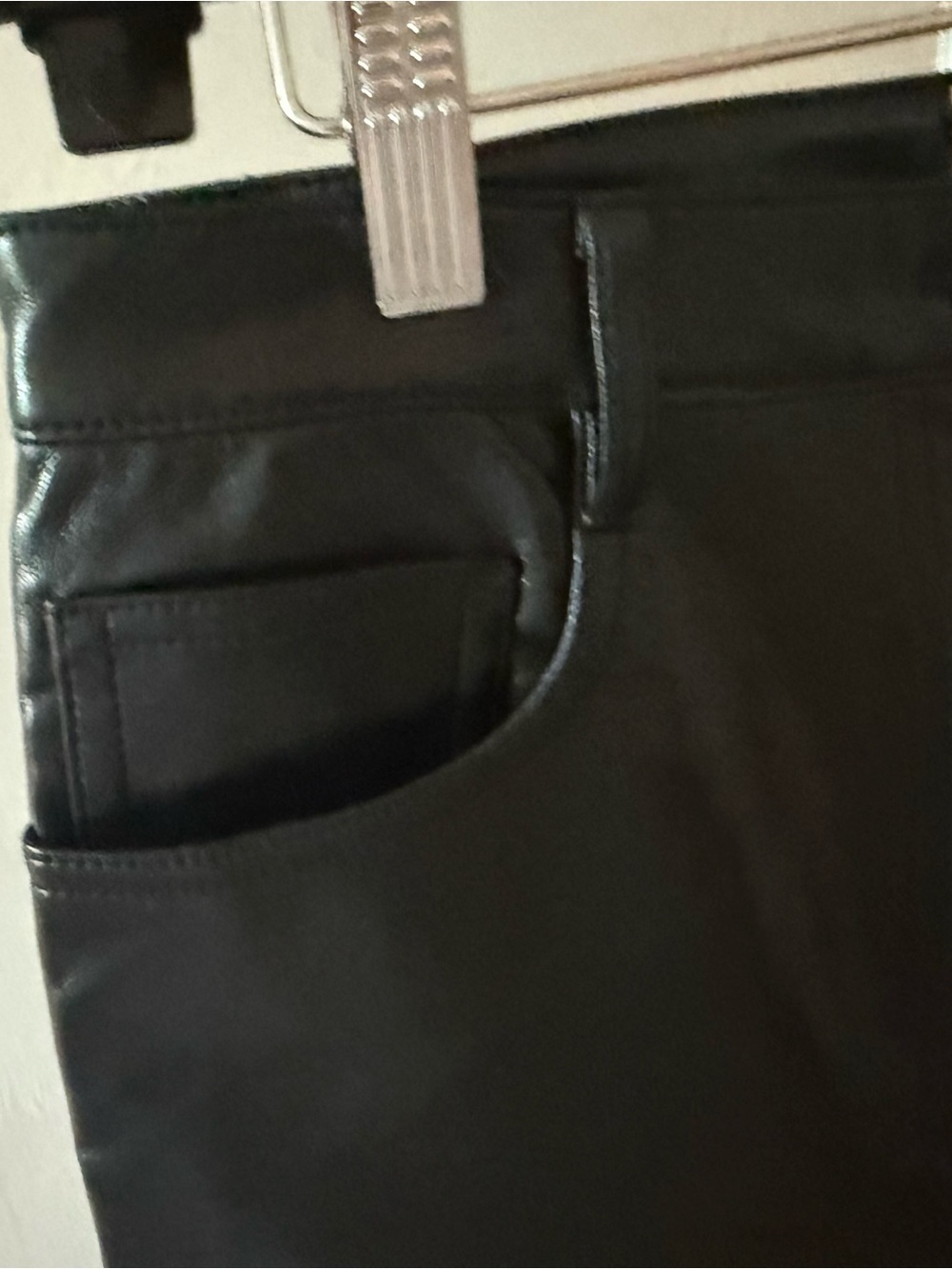 Aritzia Wilfred The Melina Faux Leather Straight Leg Pants Black Size 10 - Picture 7 of 7